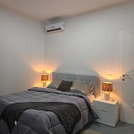 Main Blloku 1 公寓 地拉那